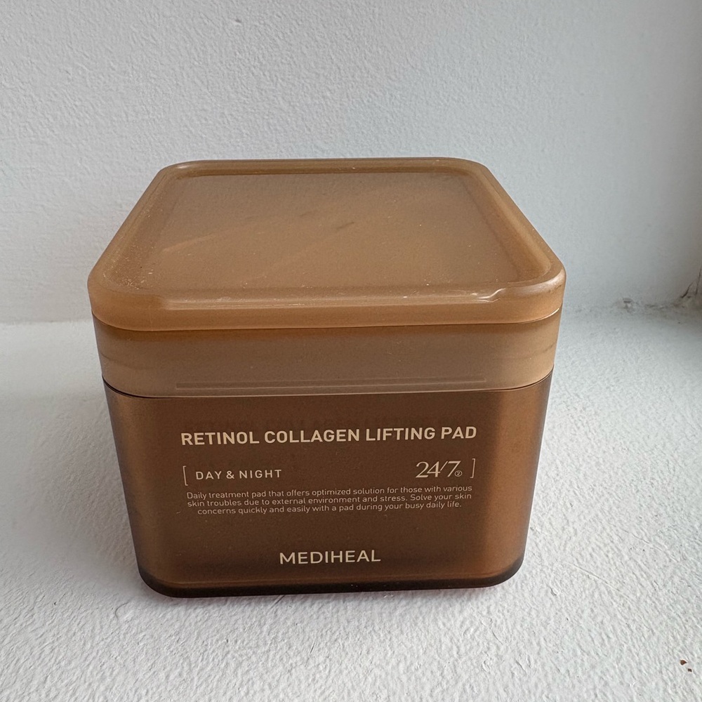 Mediheal Retinol Collagen Lifting Pad brand new